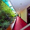 Отель Xintianhui Business Hotel, фото 1
