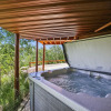 Отель Hamilton Creek Cabin 4 Bedroom Home by RedAwning, фото 25