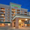 Отель Courtyard by Marriott Toronto Mississauga/Meadowvale в Миссиссауге