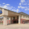 Отель Baymont by Wyndham Lewisville, фото 1