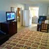 Отель Express Inn & Suites Clearwater, фото 6