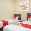 Отель OYO 90033 DeHome Family, фото 8