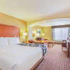 Отель La Quinta Inn And Suites Bentonville, фото 12