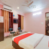 Отель Trimurti Palace by OYO Rooms, фото 1