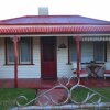 Отель Broken Hill Short Stays Cottage at Willyama, фото 5