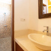 Отель OYO 401 The Frog Homestay Sanur, фото 9