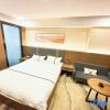 Отель Nanjing No.1 Hotel Apartment (Zhushan Road Subway Station), фото 2
