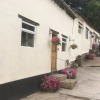 Отель Characteristic 6-bed Cottage on Exmoor, фото 1