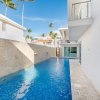 Отель Luxury beachfront villa in Los Corales, фото 1