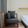 Отель Comfortable Studio Apartment at Springlake Summarecon, фото 2