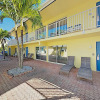 Отель New Listing! Tropical Getaway - Steps To Sand 1 Bedroom Apts, фото 1