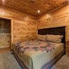 Отель Mountain View Lodge 8 Bedroom Home with Hot Tub, фото 25