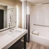 Отель La Quinta Inn & Suites by Wyndham Atlanta South - McDonough, фото 9
