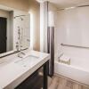 Отель La Quinta Inn & Suites by Wyndham Atlanta South - McDonough, фото 6