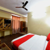 Отель OYO 12425 Neha Palace, фото 5