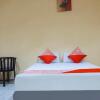 Отель OYO 90923 Makassar Cottage, фото 12