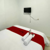 Отель RedDoorz near Thamrin Plaza Medan 2, фото 5