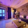 Отель Centrally Located Historical Flat in Beyoglu, фото 13
