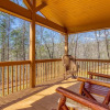 Отель Hilltop Hideaway 3 Bedroom Cabin by RedAwning, фото 4