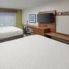 Отель Holiday Inn Express Hotel & Suites Tullahoma, an IHG Hotel, фото 6