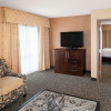Отель DoubleTree by Hilton Bay City - Riverfront, фото 6