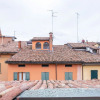 Отель Sognando tra i tetti bolognesi Apartment, фото 1