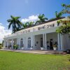 Отель Amazing Family Retreat In Montego Bay! Enjoy A Private Pool And Breathtaking Views! 4 Bedroom Villa , фото 1