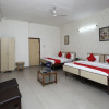 Отель OYO 11937 Hotel Meedo, фото 16