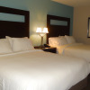 Отель Holiday Inn Express Kansas City-Bonner Springs, an IHG Hotel, фото 6