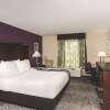 Отель La Quinta Inn & Suites by Wyndham Louisville East, фото 5
