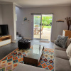 Отель Charming Fully Fitted Double Storey Cottage Near Constantia Village, фото 4