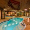 Отель Sybaris Pool Suites Mequon, фото 21