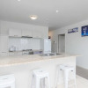Отель Cozy & Contemporary Apartment, фото 4