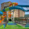 Отель Country Cascades Waterpark Resort в Пиджен-Фордже