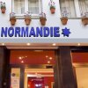 Отель Central Normandie в Сиджес