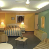 Отель Monkey House Suites, фото 2