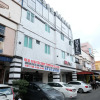 Отель OYO 718 MR J Hotel Wakaf Che Yeh 1, фото 1