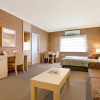 Отель The Imperial Motel, фото 1