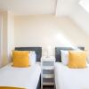 Отель Velvet 2-bedroom Apartment Clock House - Hoddesdon, фото 4