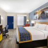 Отель Days Inn & Suites by Wyndham Savannah Midtown, фото 5