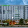 Отель Wyndham Garden Miami International Airport в Майами-Спрингсе