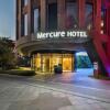 Отель Mercure Shanghai Hongqiao Railway Station в Шанхае