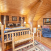 Отель Something Extra 2 Bedroom Cabin by Redawning, фото 9