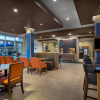 Отель Holiday Inn Express And Suites Fayetteville South, an IHG Hotel, фото 9