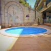 Отель 1st Line Daniya APT - Solarium Terrace & Pool, фото 39