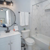 Отель Delightfully Renovated 4 Br/2 BA Near DT Riverwalk, фото 10