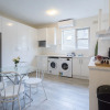 Отель Lotus Stay Manly Apartment 29B, фото 11