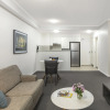 Отель Oaks Brisbane on Margaret Suites, фото 3