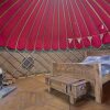 Отель Charming Yurt in Kelburn Estate Near Largs, фото 1