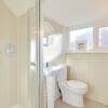 Отель Brighton Getaways - Brunswick Fab Pad, фото 14